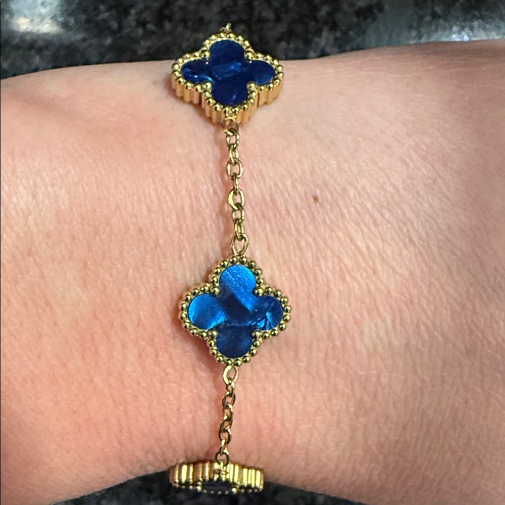 Elegant Gold and Royal Blue Clover Stainless Steel Fashion Bracelet - Picture 8 of 8